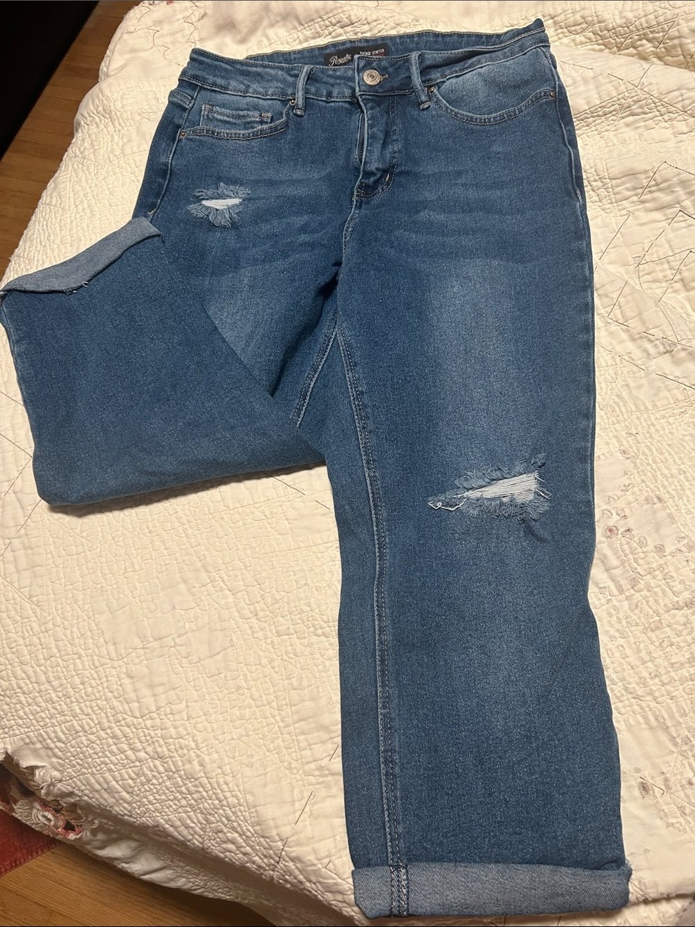 Distressed Mid Blue Straight-Leg capris